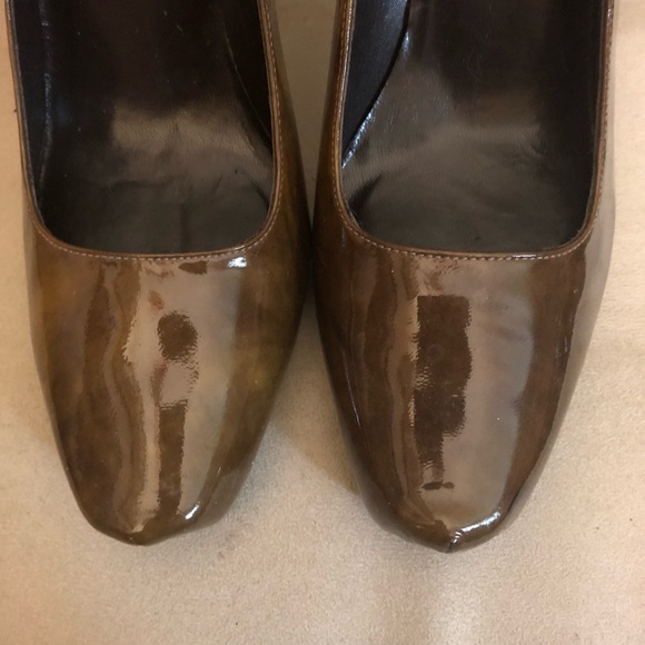 Stuart Weitzman Moda Pumps - Picture 3 of 6